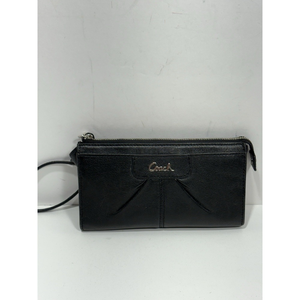 Coach Ashley Wallet Black Zip Around Organizer Clutch Pouch Read Description